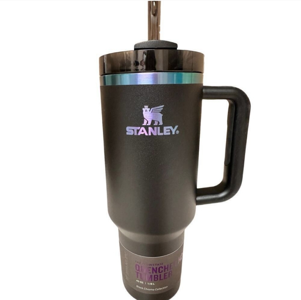 ✨️LIMITED EDITION✨️Stanley Chrome 40oz tumbler